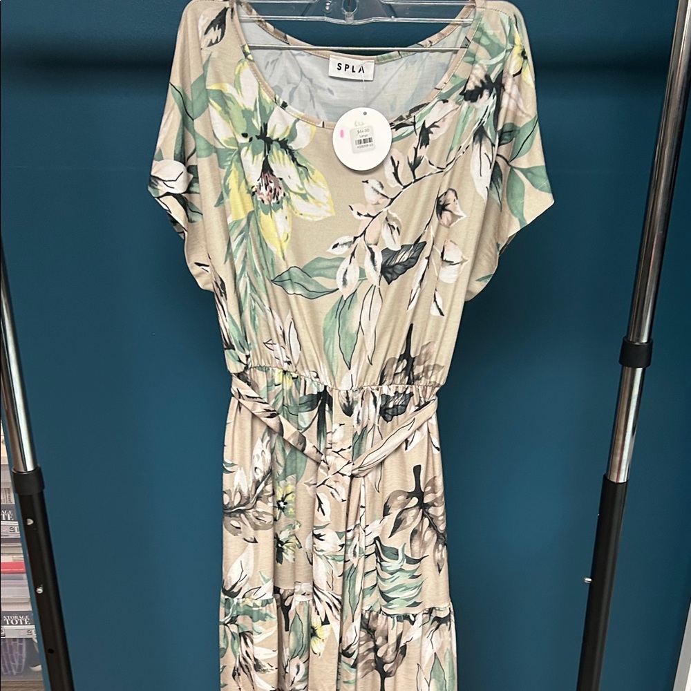 BRAND NEW Floral Print Dress - Green and Cream Large